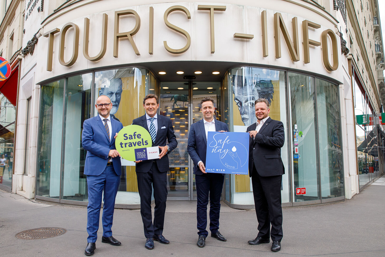 Wiirtschaftskammer und Stadt Wien präsentieren Qualitätssiegel.