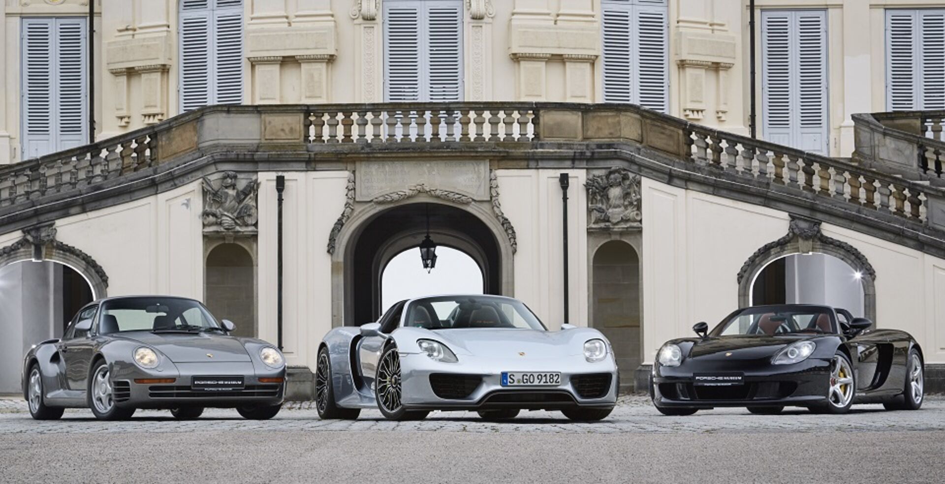 Drei Porsche von vorne