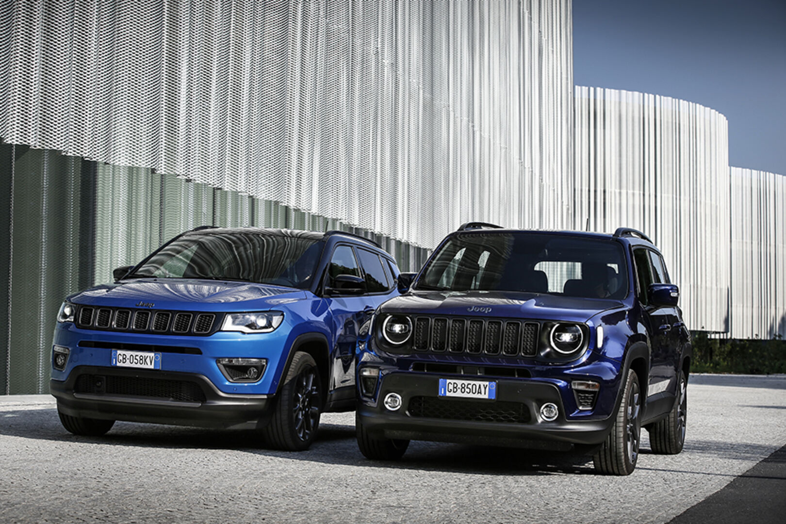 Jeep Compass 4xe und Renegade 4xe