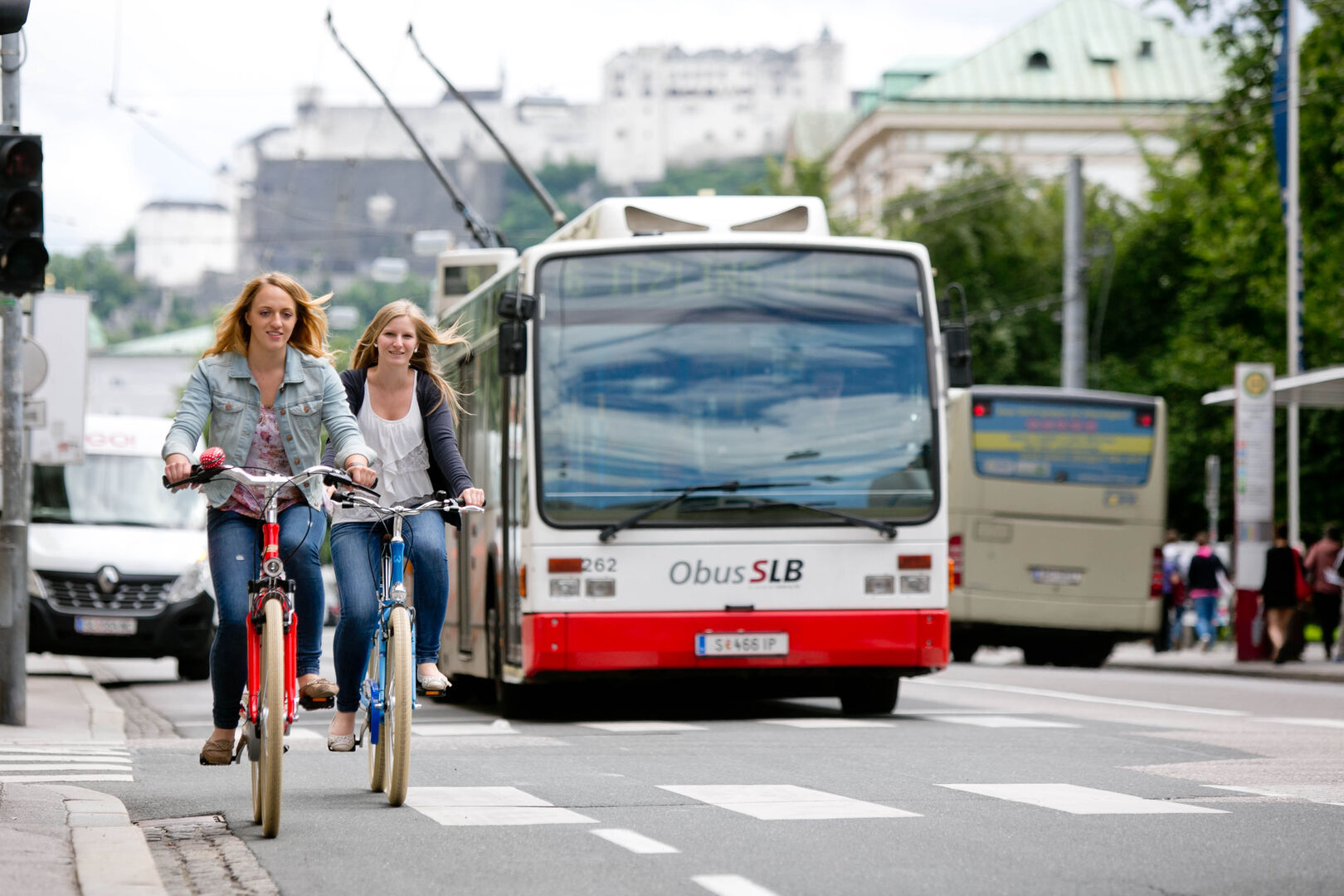 Verkehr &amp; Nachhaltigkeit in Salzburg | Credit: wildbild