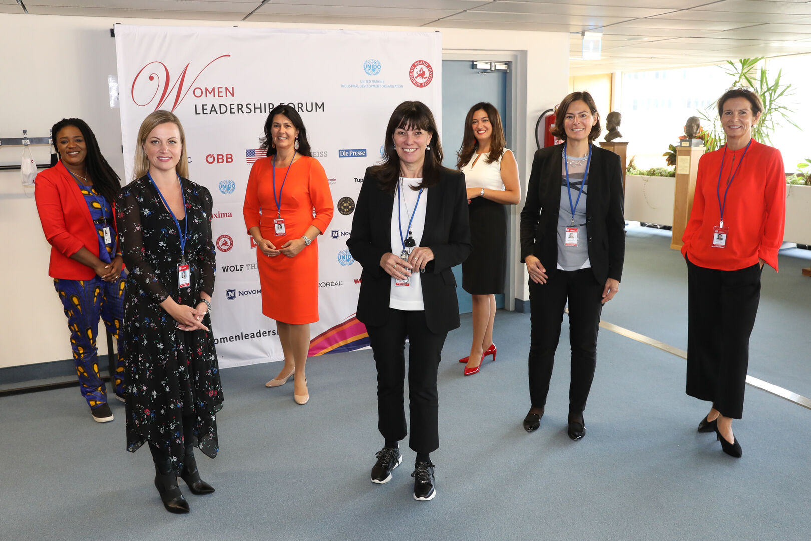 Teilnehmerinnen und Organisatorinnen des 8. Women Leadership Forum