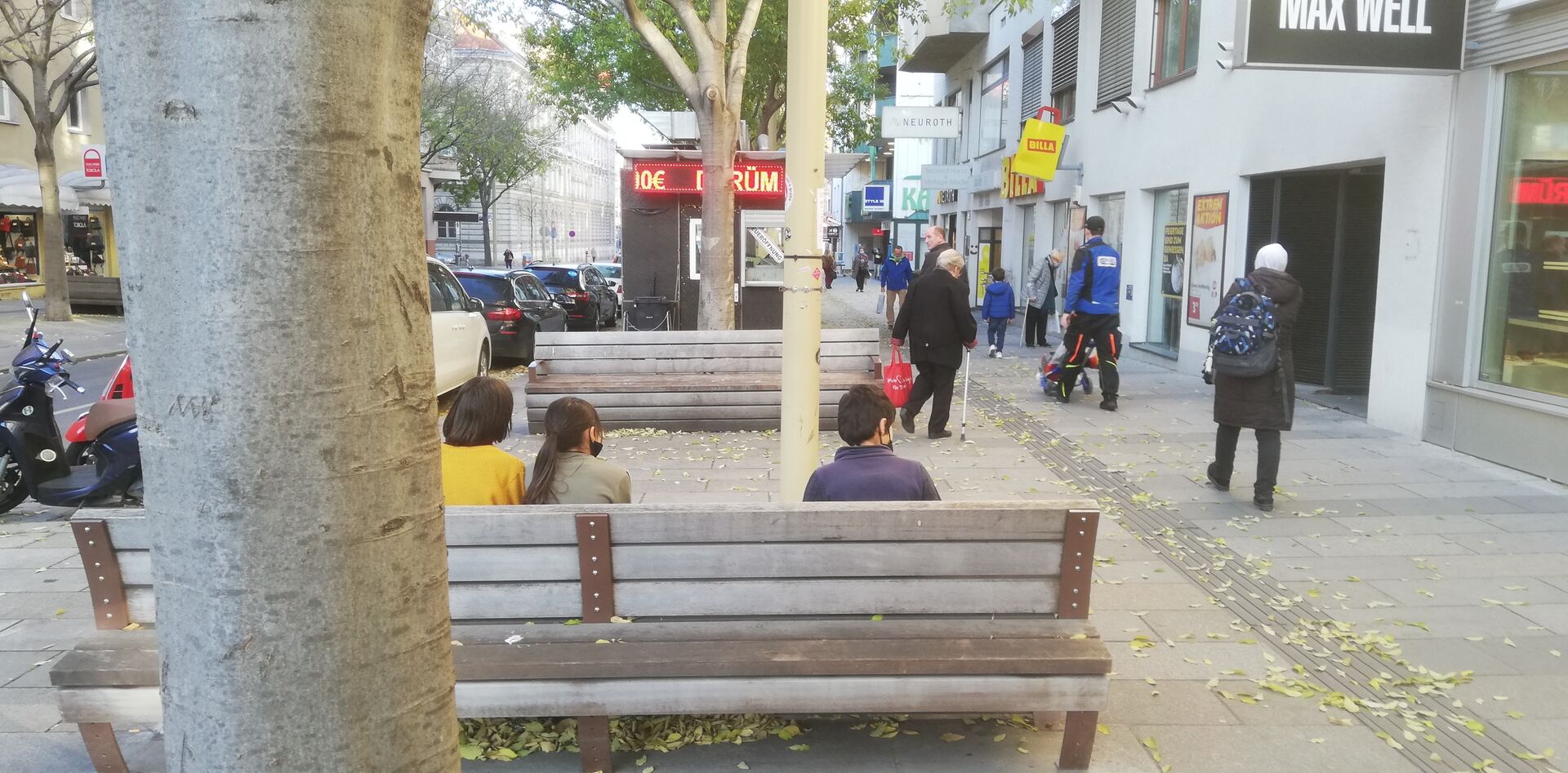 Menschen in der Meidlinger Hauptstraße