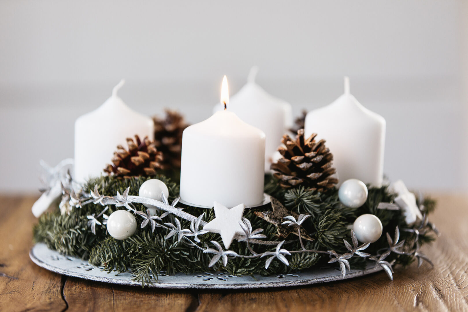 Adventkranz | Credit: iStock.com/NRuedisueli