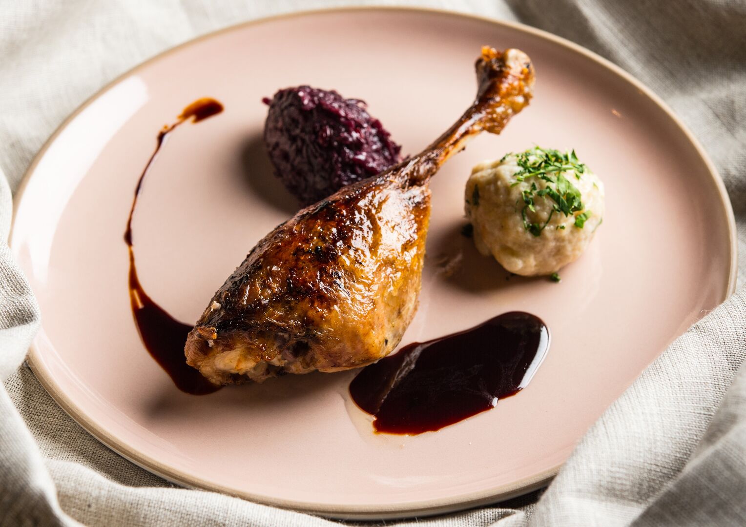 Gansl-to-go von der Blauen Gans | Credit: Marco Riebler