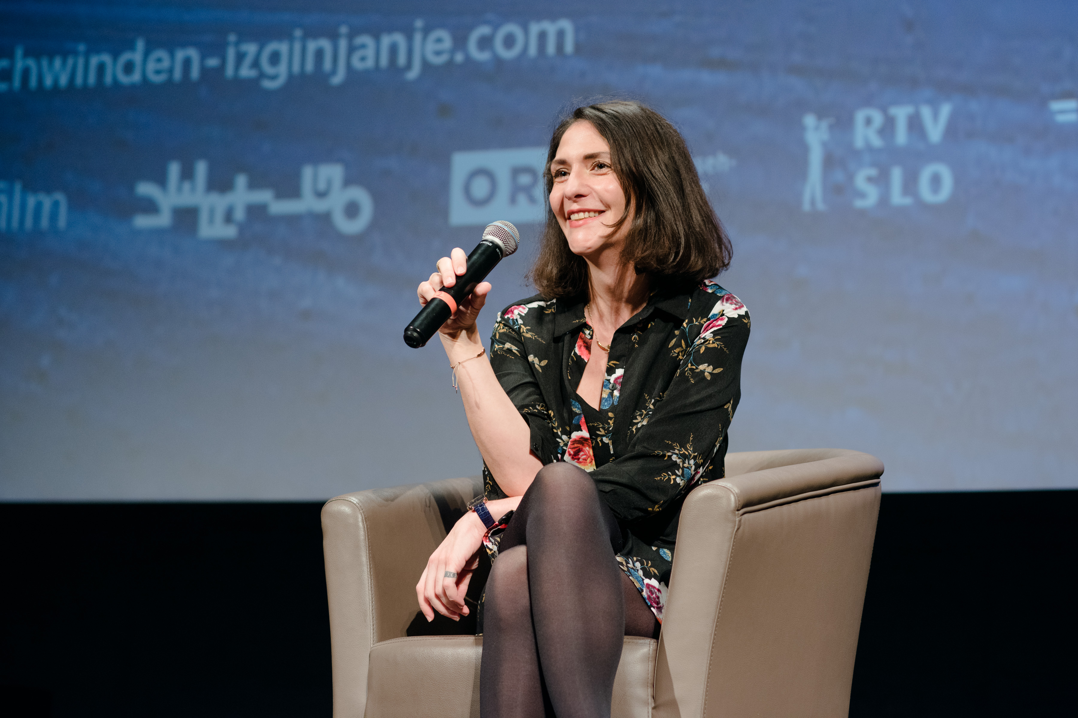 Regisseurin Andrina Mračnikar im Interview | Credit: Stefan Reichmann