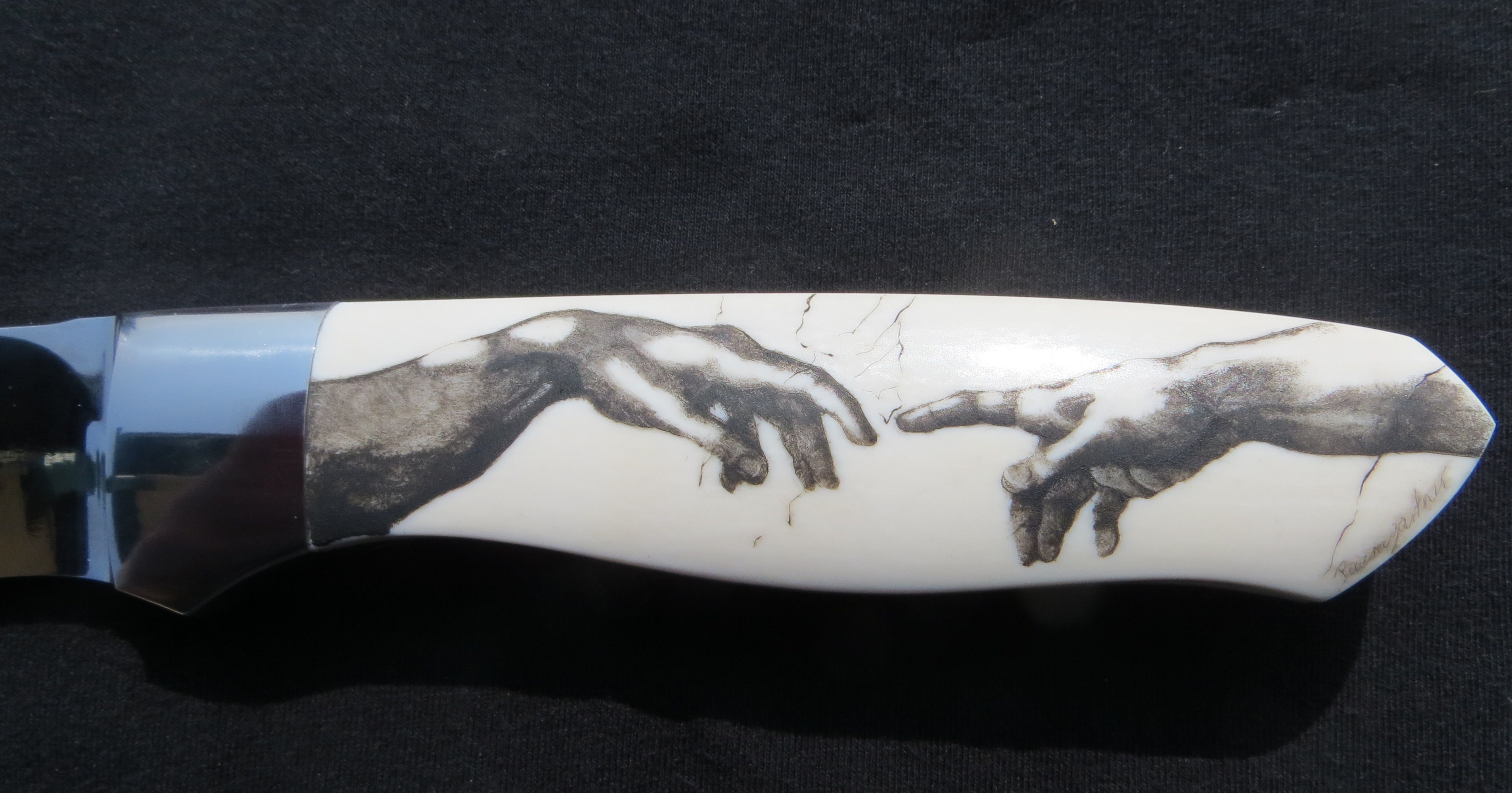 Künstlerisch verzierter Messergriff | Credit: Christina Baumgartner