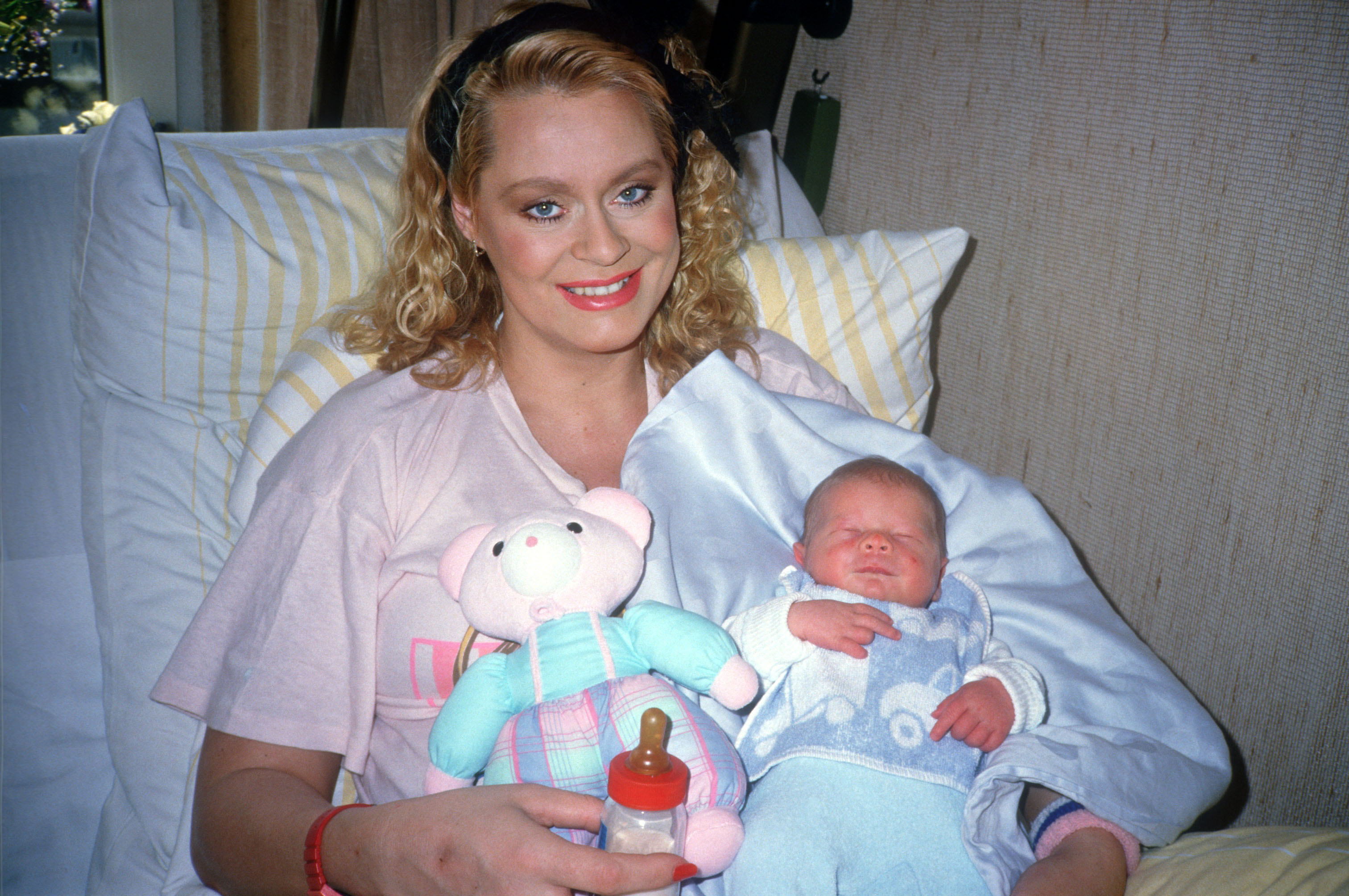 Bea Fiedler mit ihrem neugeborenen Sohn