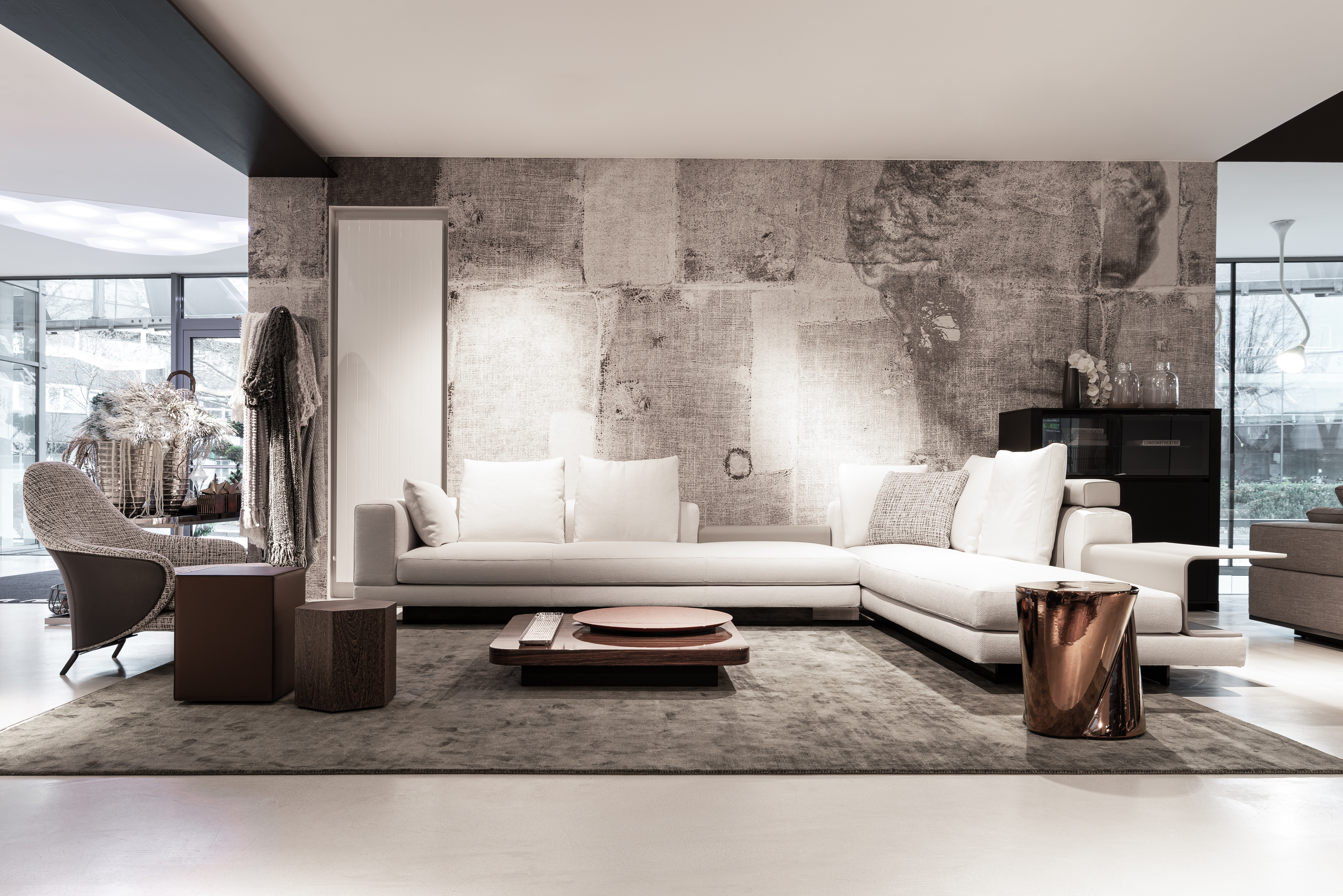 Wohnwelt Minotti Manzenreiter | Credit: Gerhard Wörnhörer