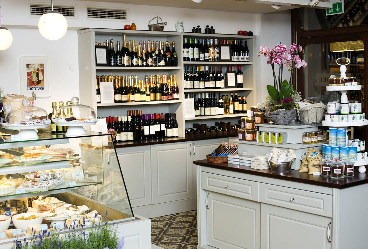 Verkaufsraum des französischen Feinkostgeschäfts Beaulieu