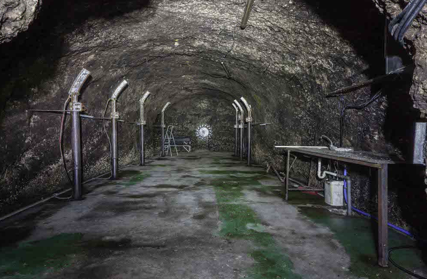 Cave-Club | Credit: urbex_photography_roli