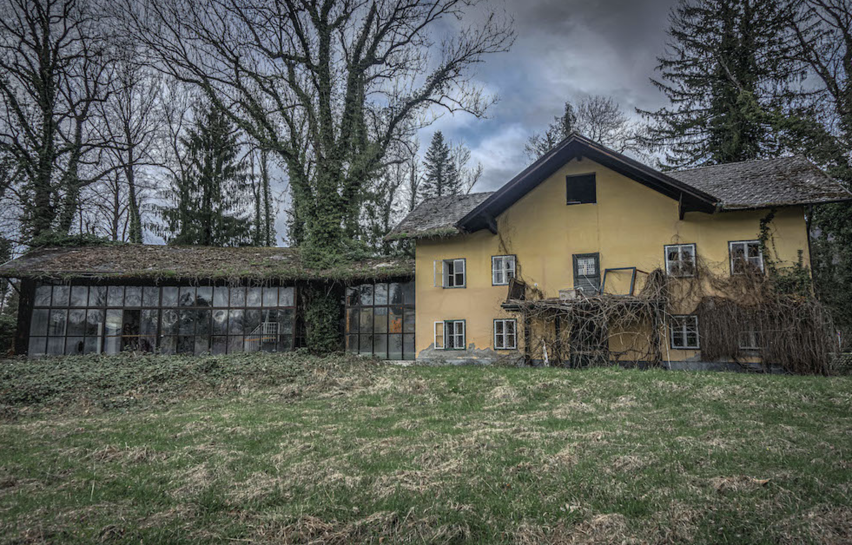 Verfallene Stadtvilla | Credit: urbex_photography_roli