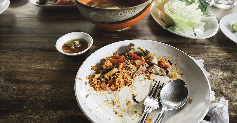 Halb aufgegessene Reis-Speise