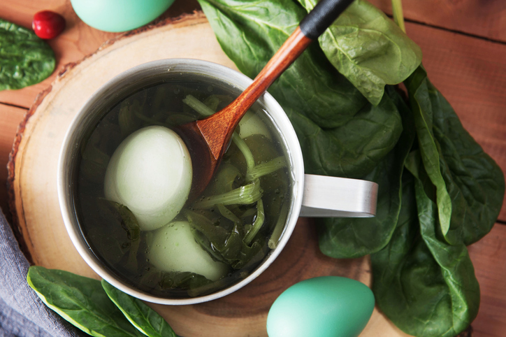 Eier natürlich gefärbt |Credit: Martysjahlushyk