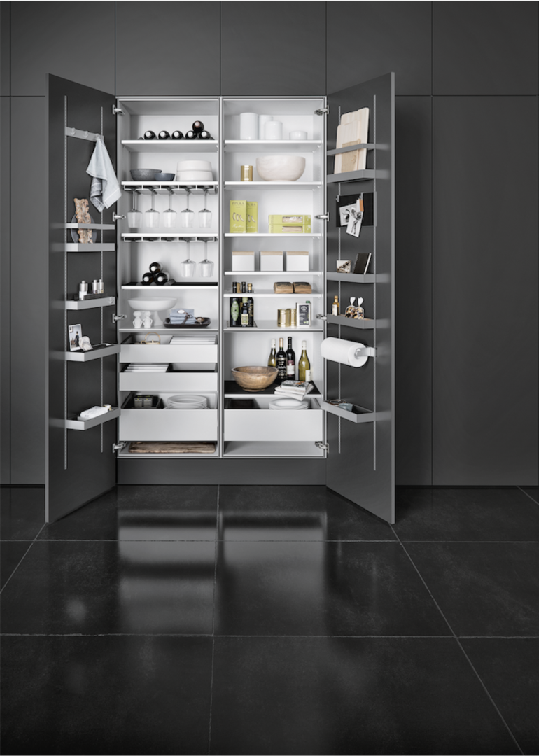 Innenschrank-System „MultiMatic”  | Credit: SieMatic/www.siematic.com