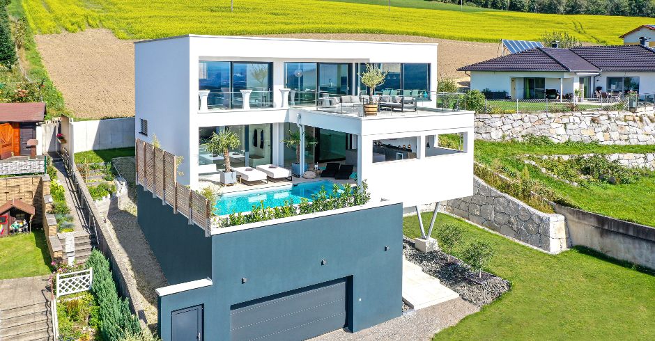 Modernes Fertighaus von Genböck