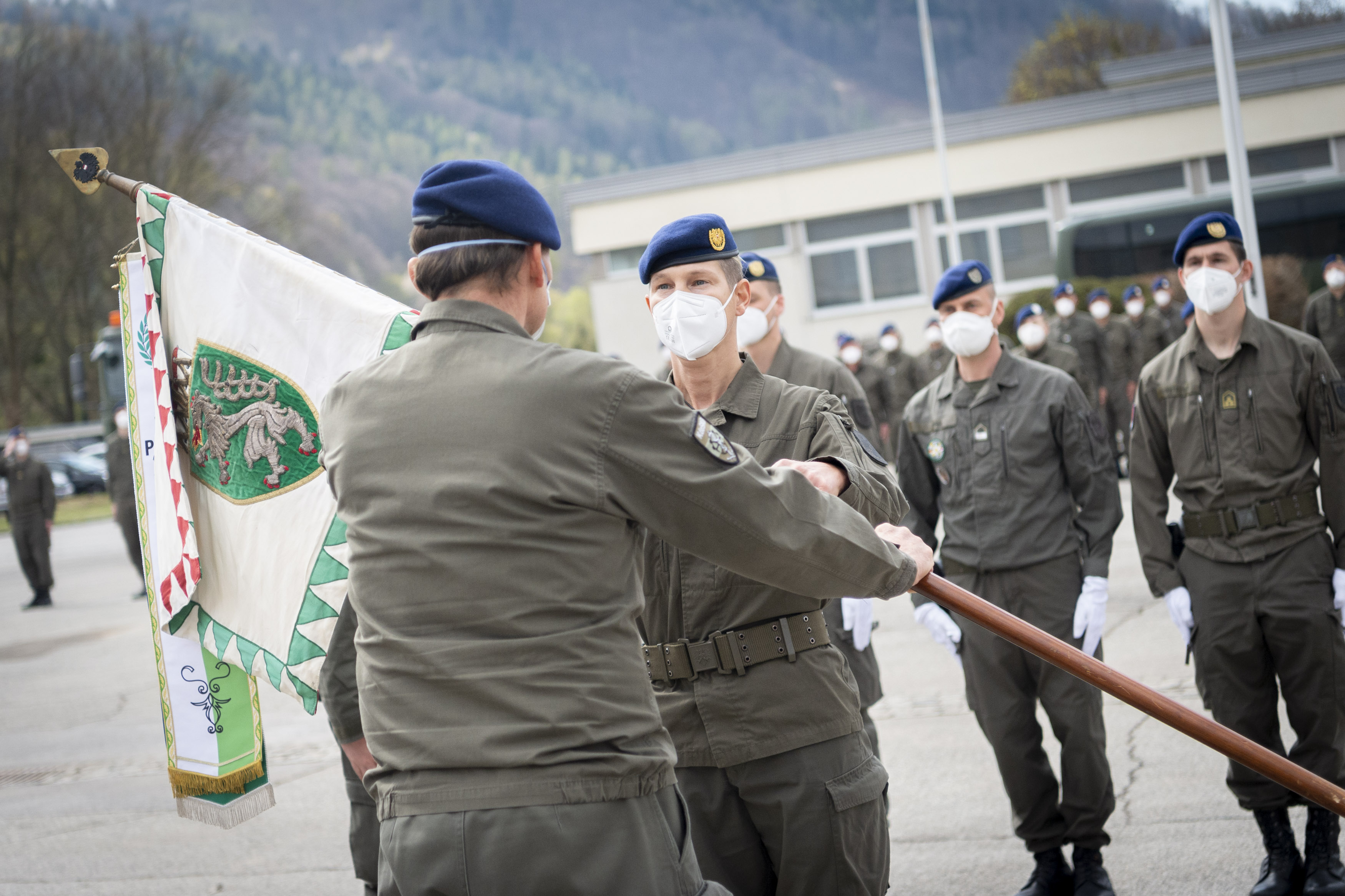 Major Oliver Jäger-Sunstenau  und Oberstleutnant Jasmine Krutzler