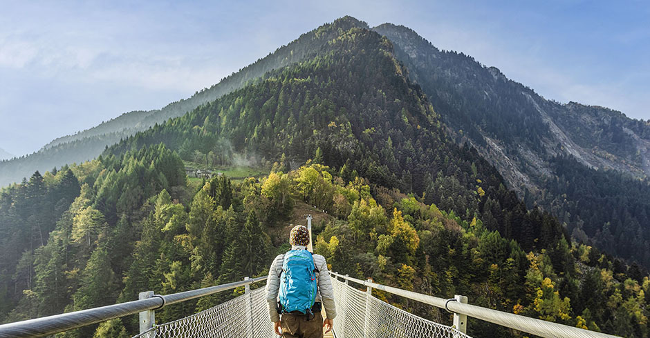 Den Berggipfel erreichen.