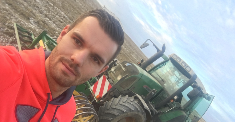 Markus Huemer mit Traktor