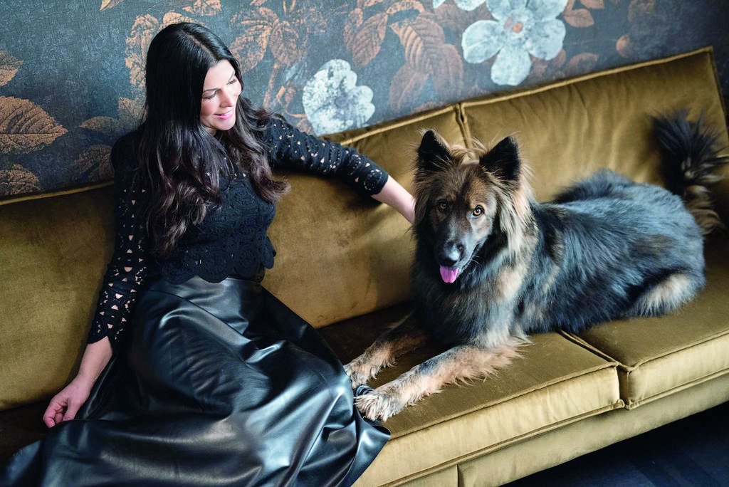 Judith Schwarz und ihr Hund Anouk.