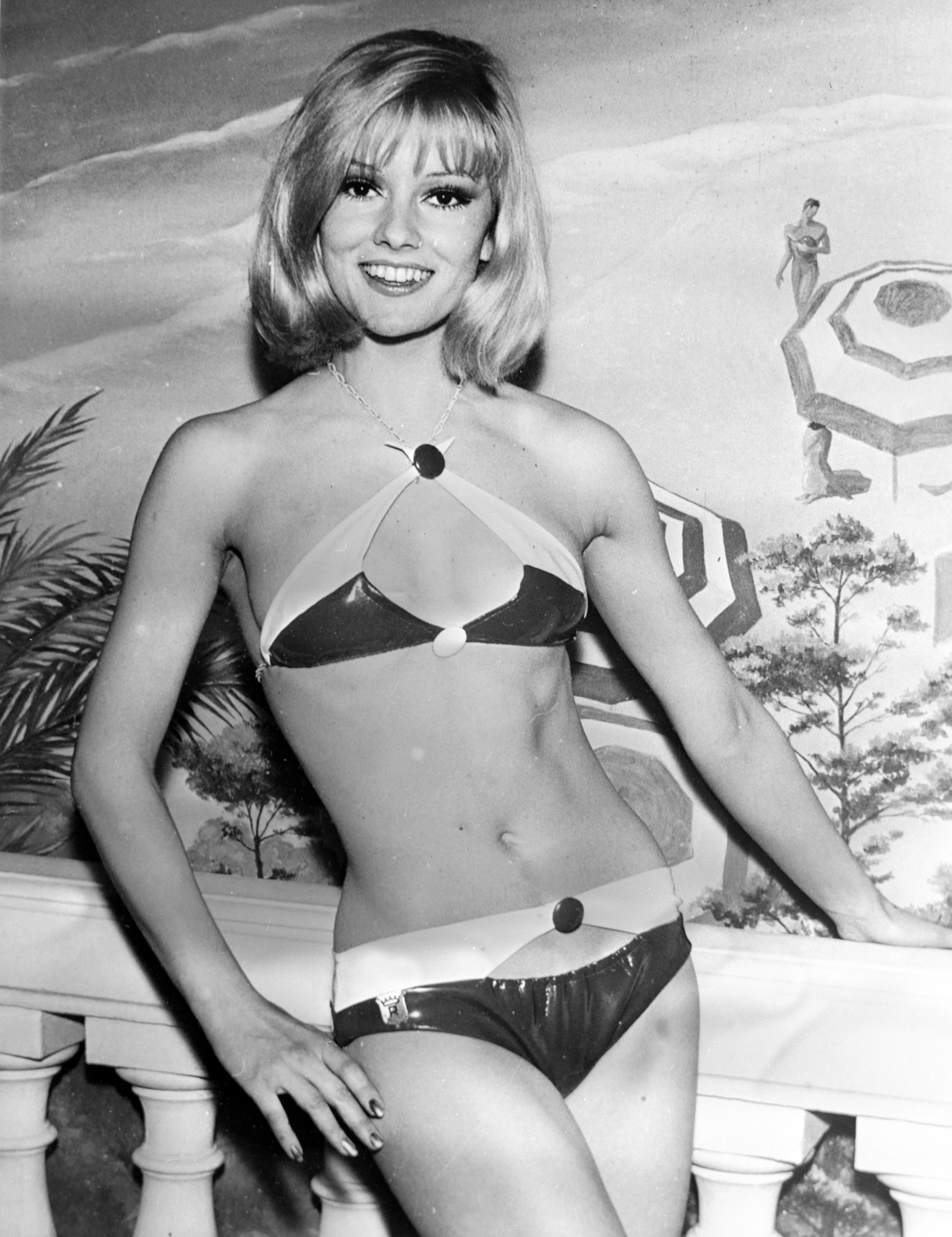 Model bei einer Bikini-Präsentation