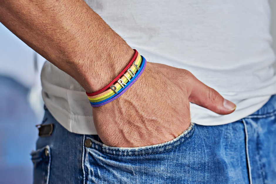 LGBT spiegelt sich vielfältig in Literatur und Film | iStock.com/Kira-yan