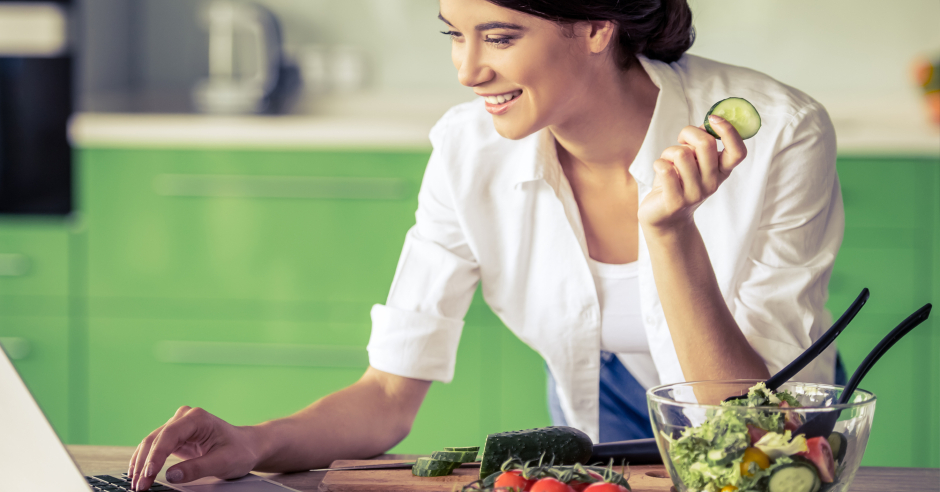 Bei Salaten gilt: Ein Gericht, zahlreiche Variationen | Credit: iStock.com/vadimguzhva