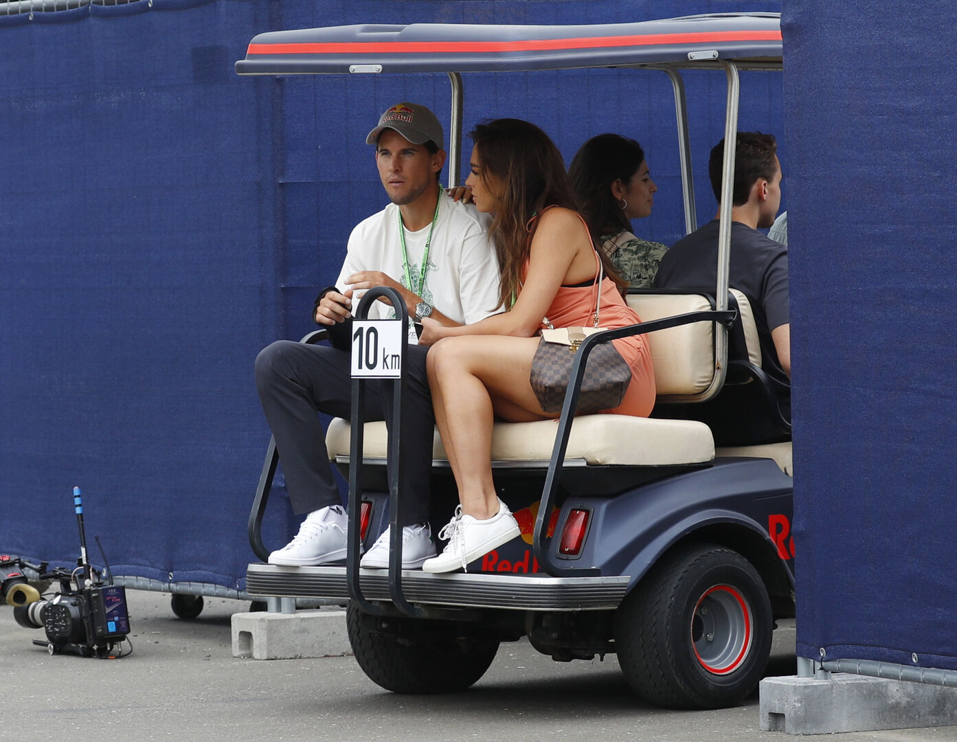 Thiem mit Freundin Lili am Red Bull Ring.