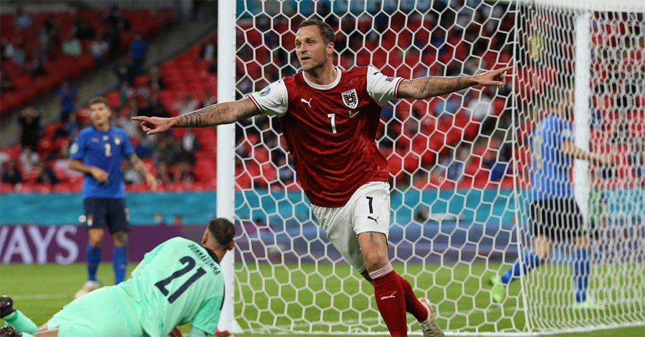 Arnautovic bejubelt seinen Kopfballtreffer gegen Italien