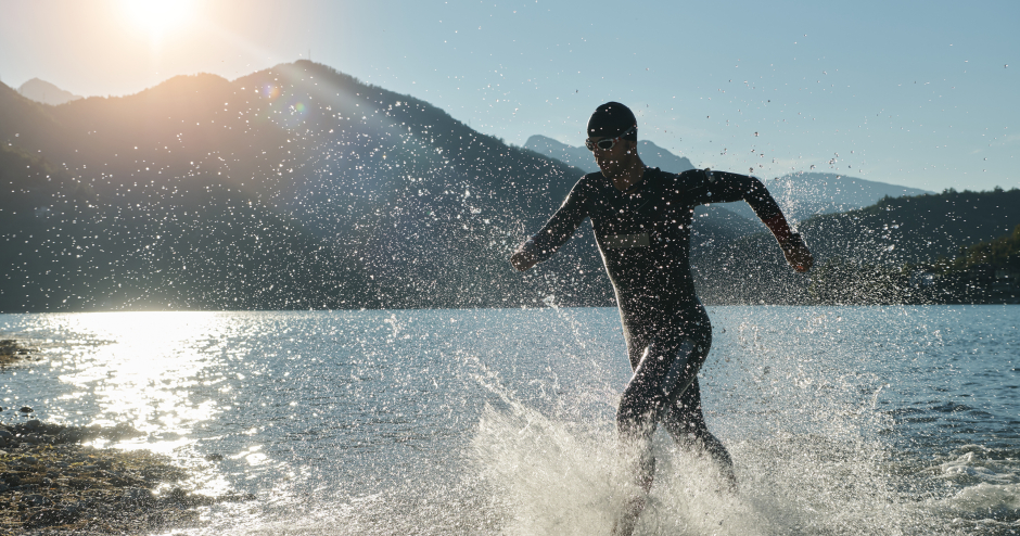 Schwimmdistanz beim Triathlon | Credit: iStock.com/.shock