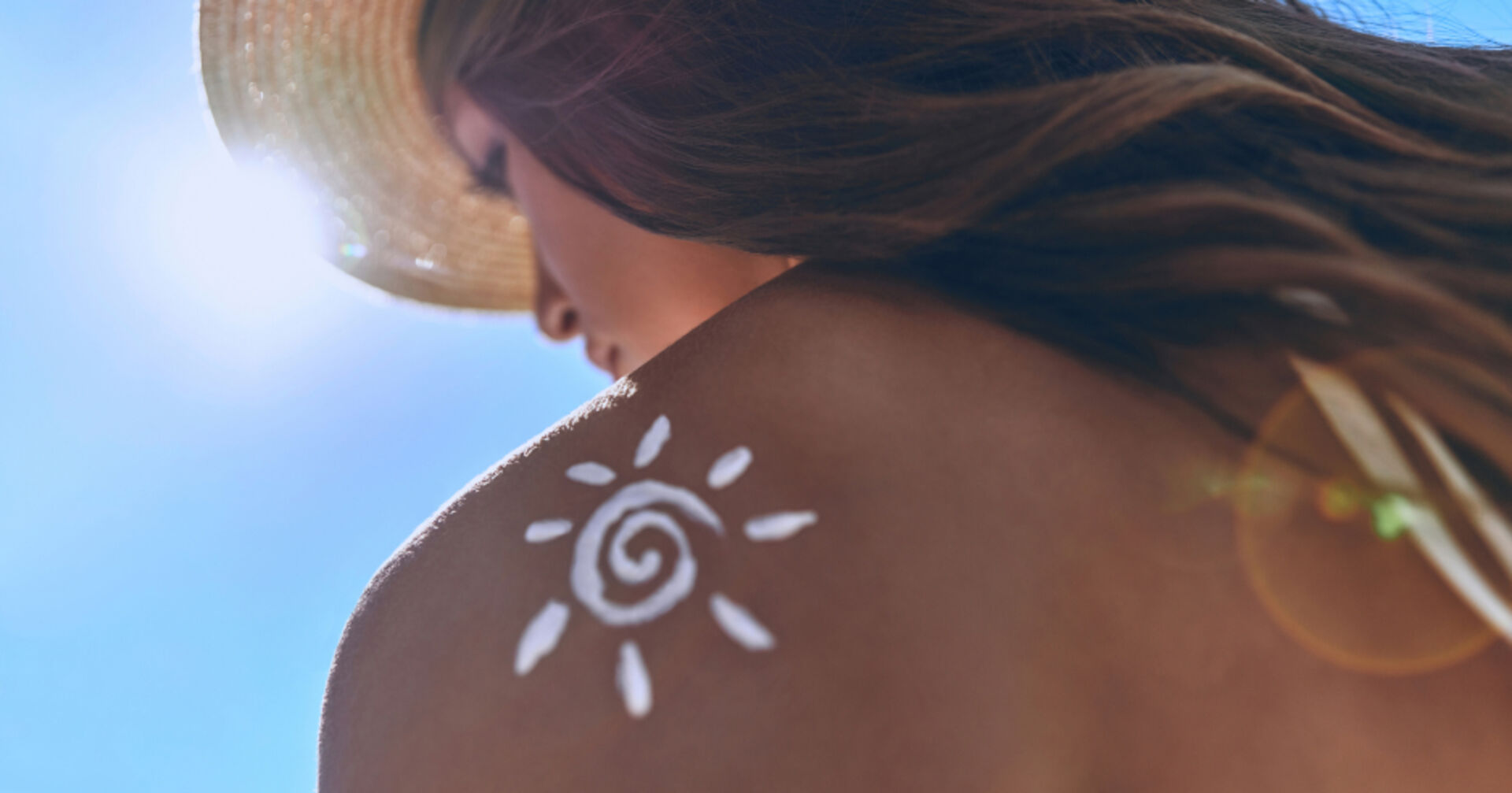 Beim Sonnenbaden gilt: Der Lichtschutzfaktor ist entscheidend | Credit: iStock.com/g-stockstudio