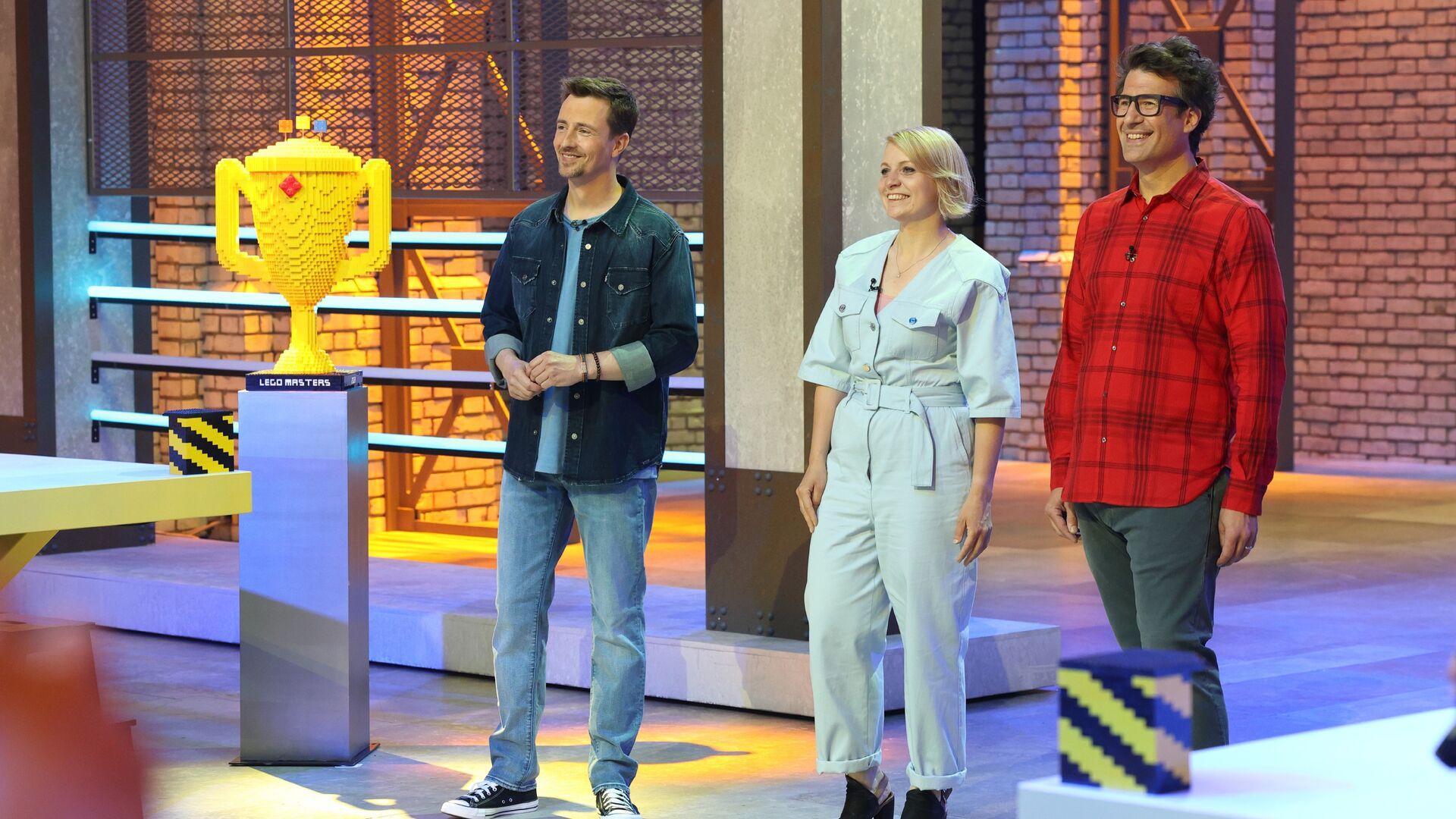 Jury und Moderator von Lego Masters| TVNOW/Frank W. Hempel