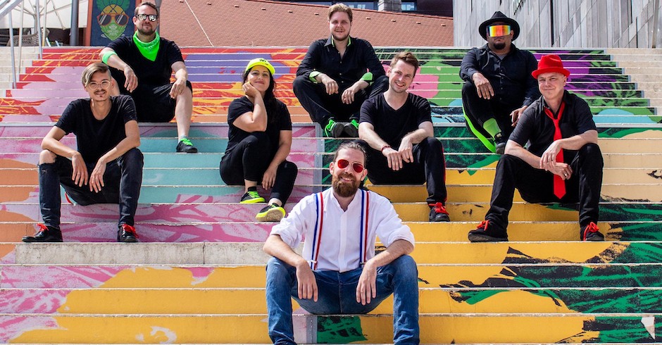 Künstler auf der Stiege | Credit:  Matho &amp; Vienna Dancehall Orchestra