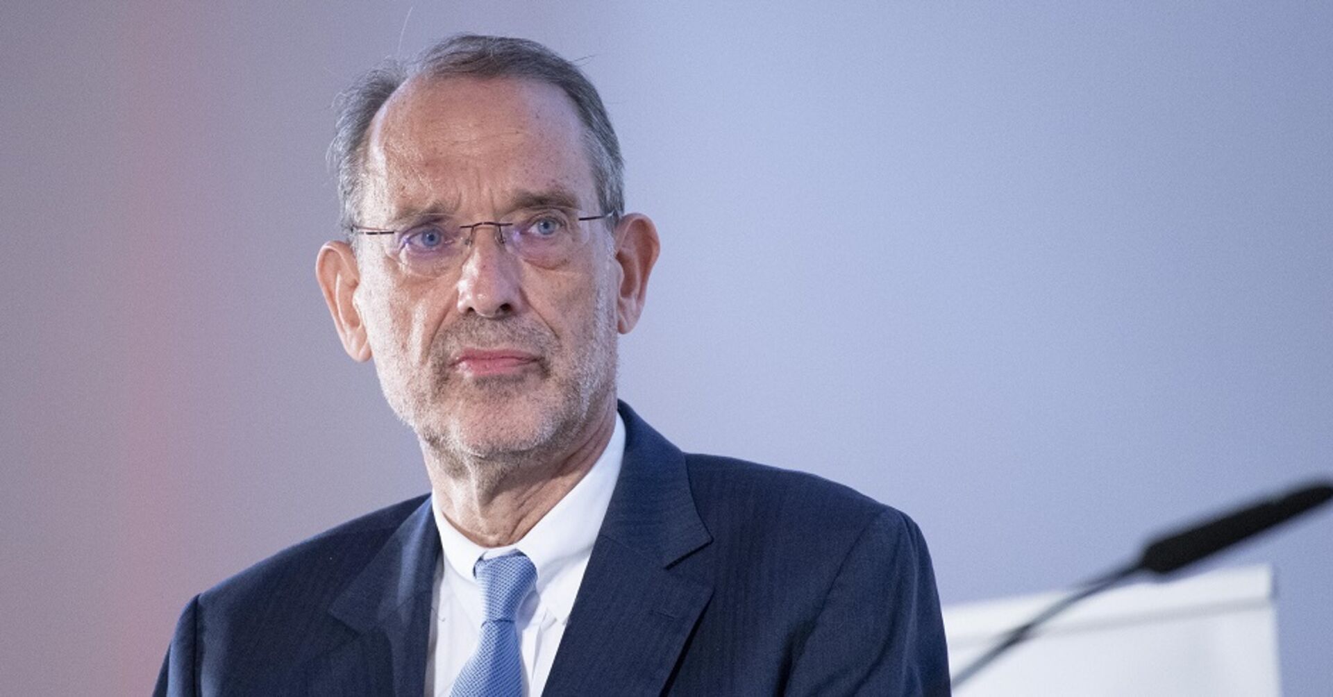 Ein Porträtbild von Bildungsminister Heinz Faßmann