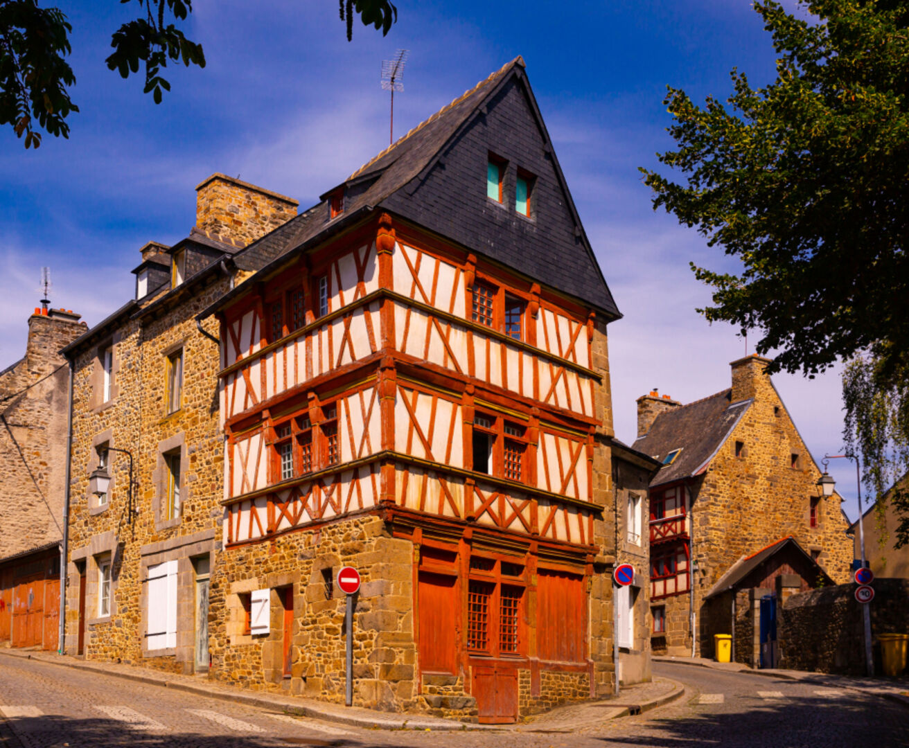 Fachwerkhaus in Saint-Brieuc | Credit: iStock.com/JackF