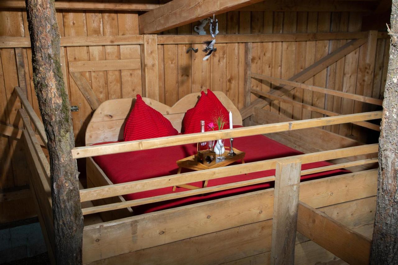 Scheunenbett | Credit: Booking via Holidu