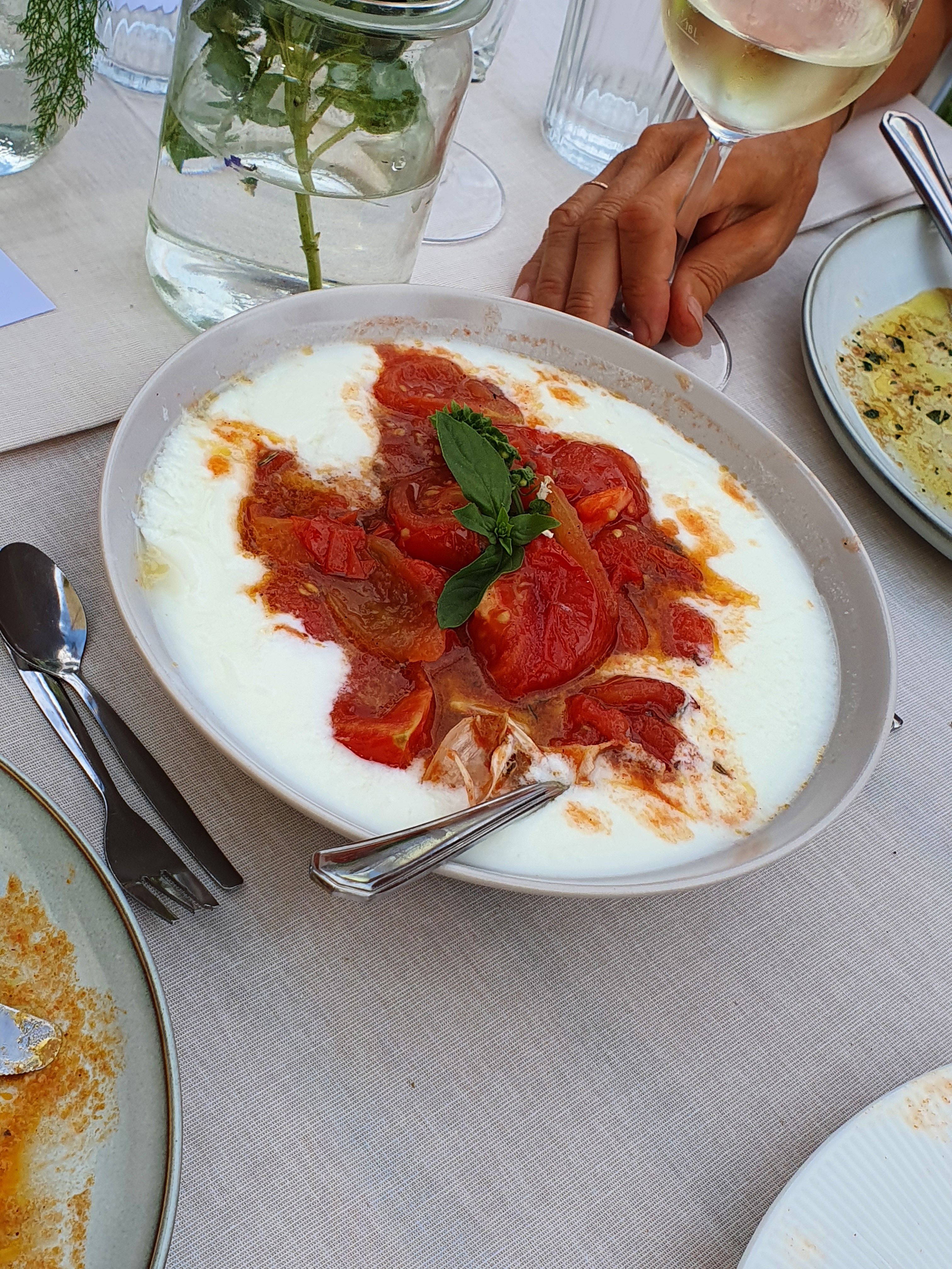 Gewürztomaten im Joghurt