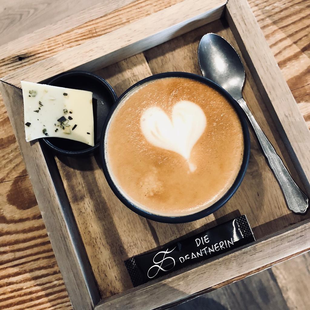 Die Deantnerin Frühstück | Credit: Die Deantnerin