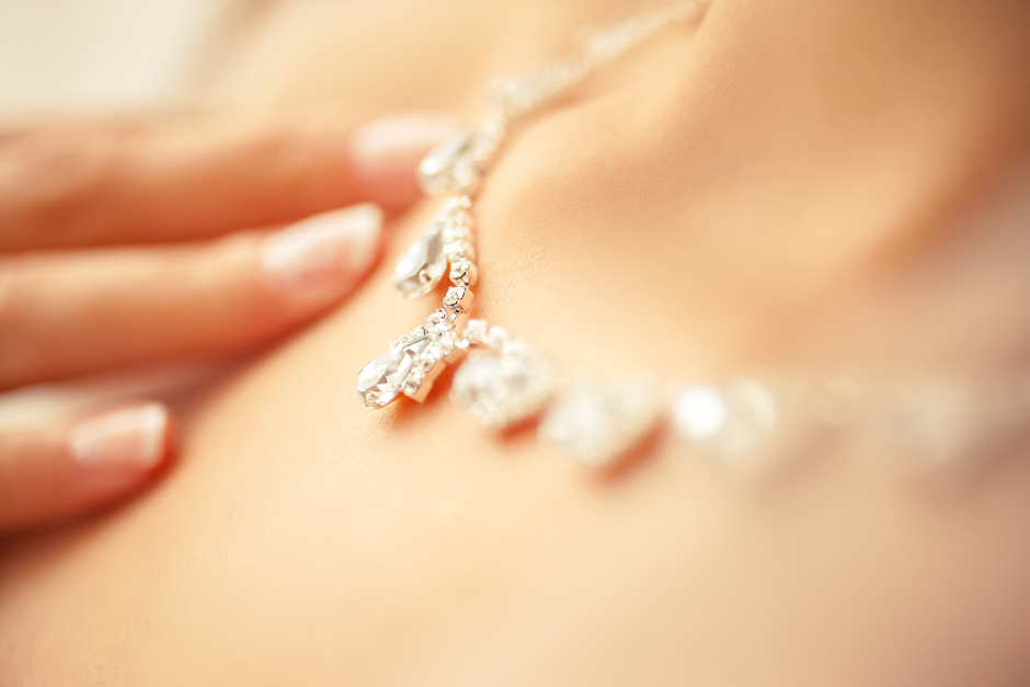 Halskette | Credit: iStock.com/IgorTsarev