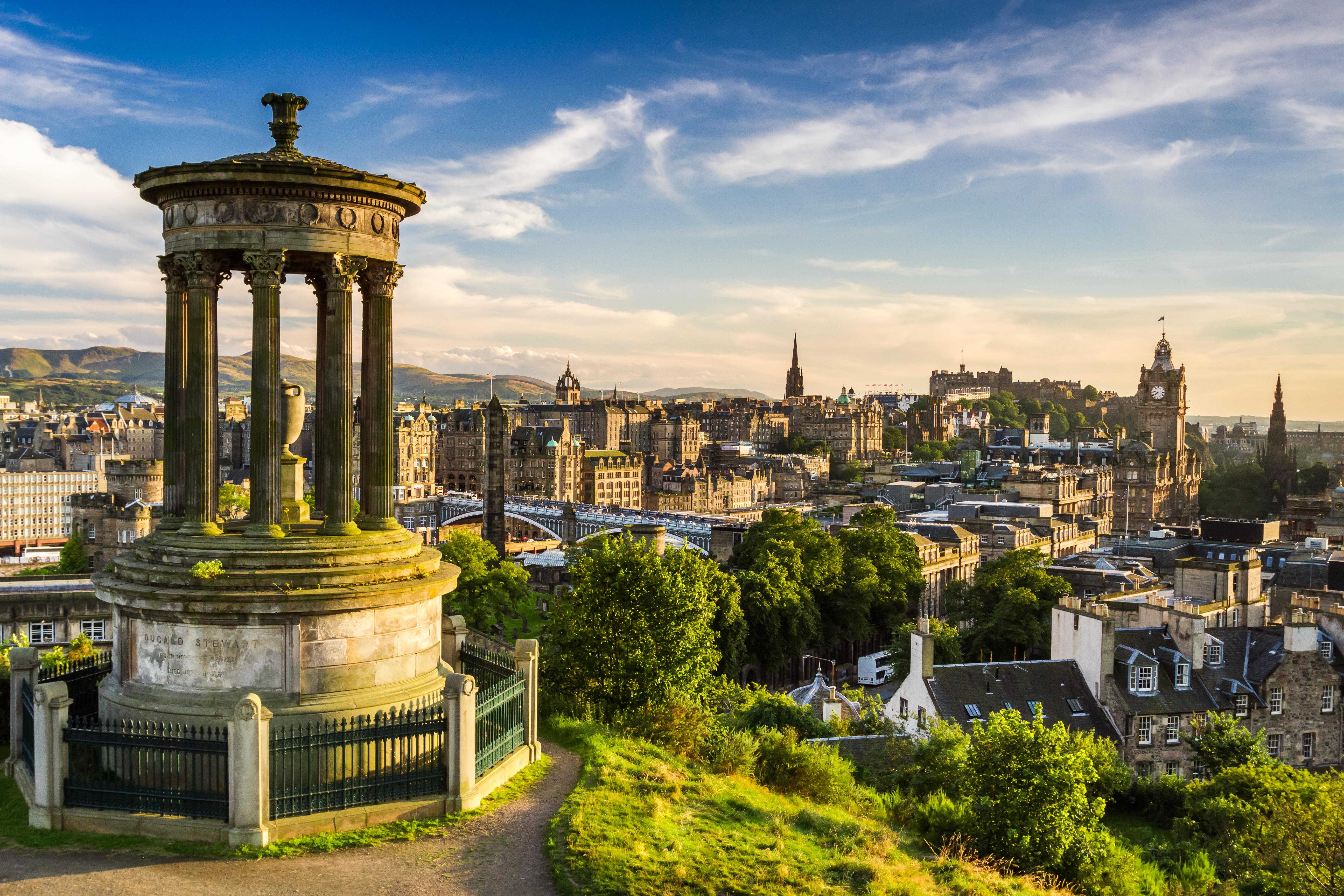 Edinburgh: Blick vom Calton Hill | Credit: iStock.com / Shaiith