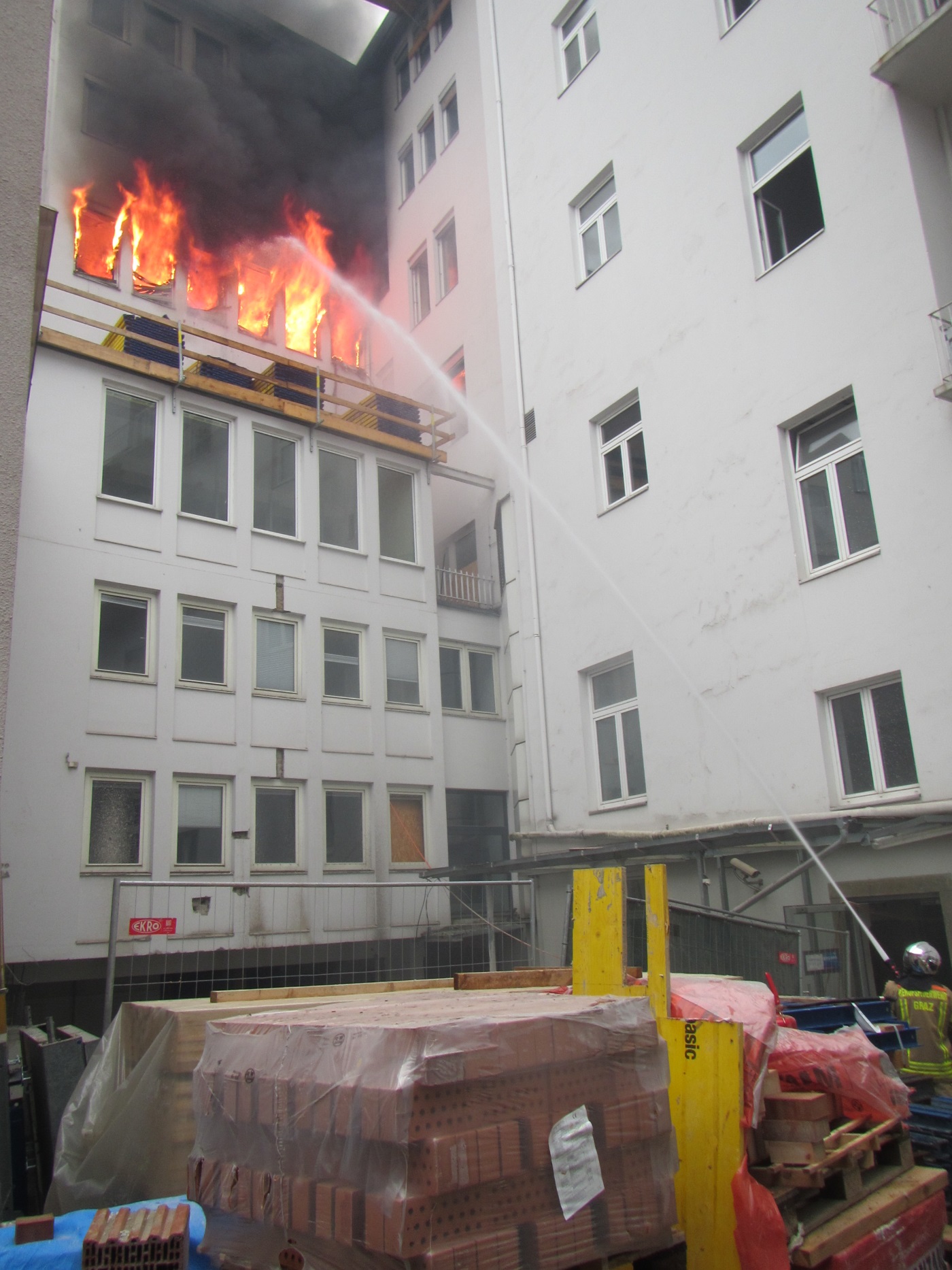 Brand Neutorgasse