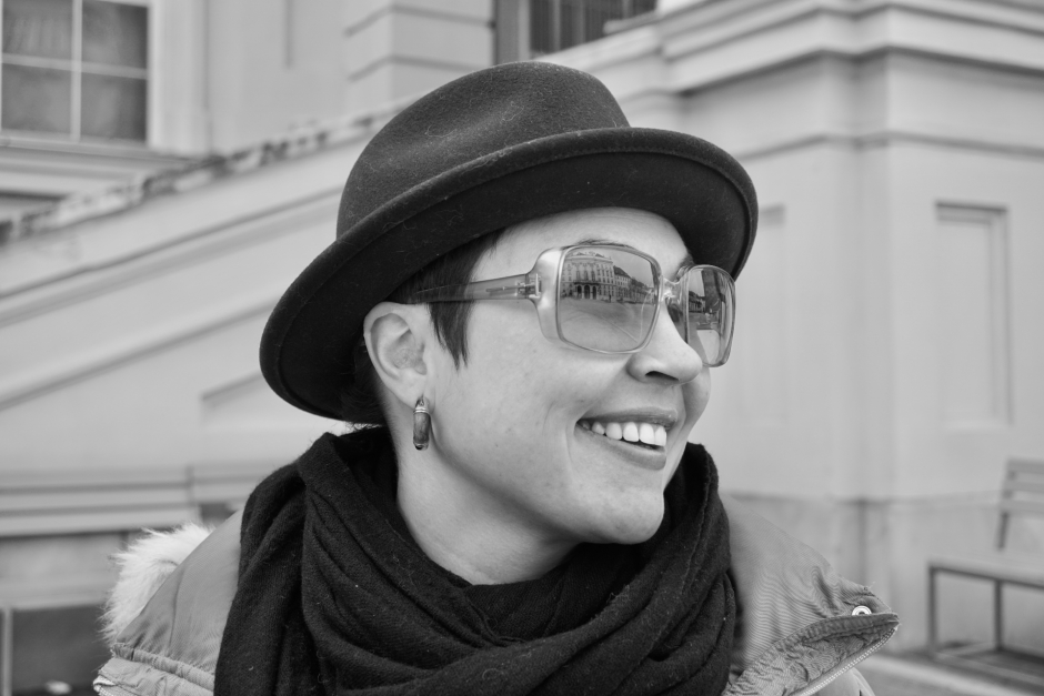 Isabel Folie - festgehalten in Schwarz-Weiß - im Herzen von Wien | Credit: Luca Pümpel