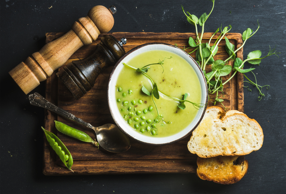 Erbsensuppe | Credit: iStock.com/Foxys_forest_manufacture