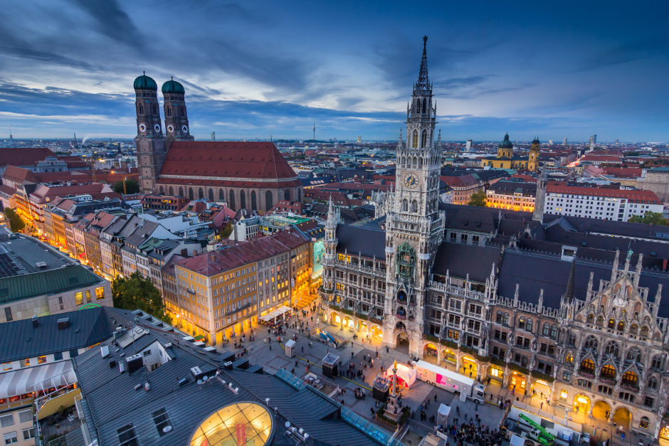 München bei Nacht | Credit: iStock.com/kanuman