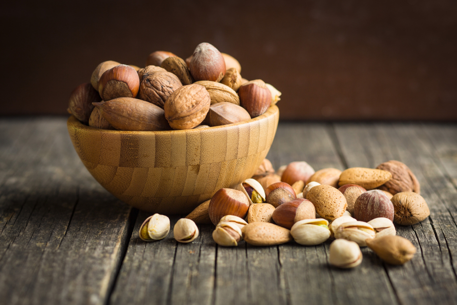 Nüsse | Credit: iStock.com/jirkaejc