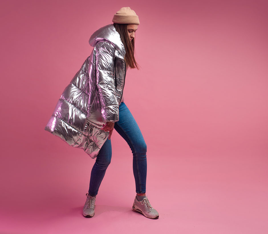 Puffer Jacket für Damen in Übergröße und -länge | Credit: iStock.com/KrisCole