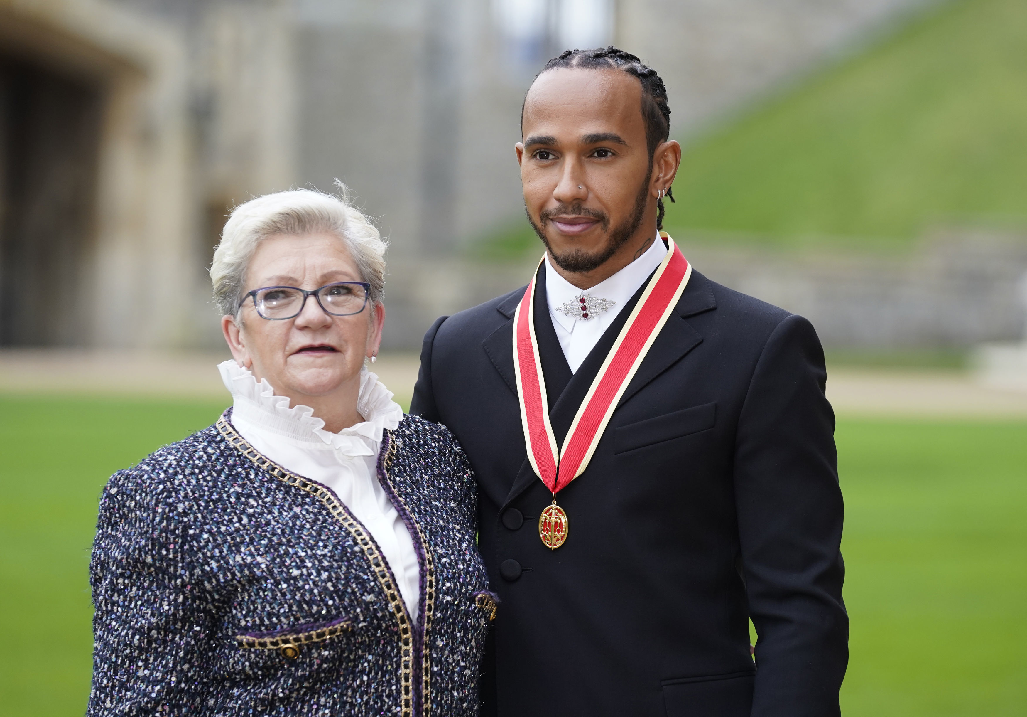 Lewis Hamilton mit seiner Mutter