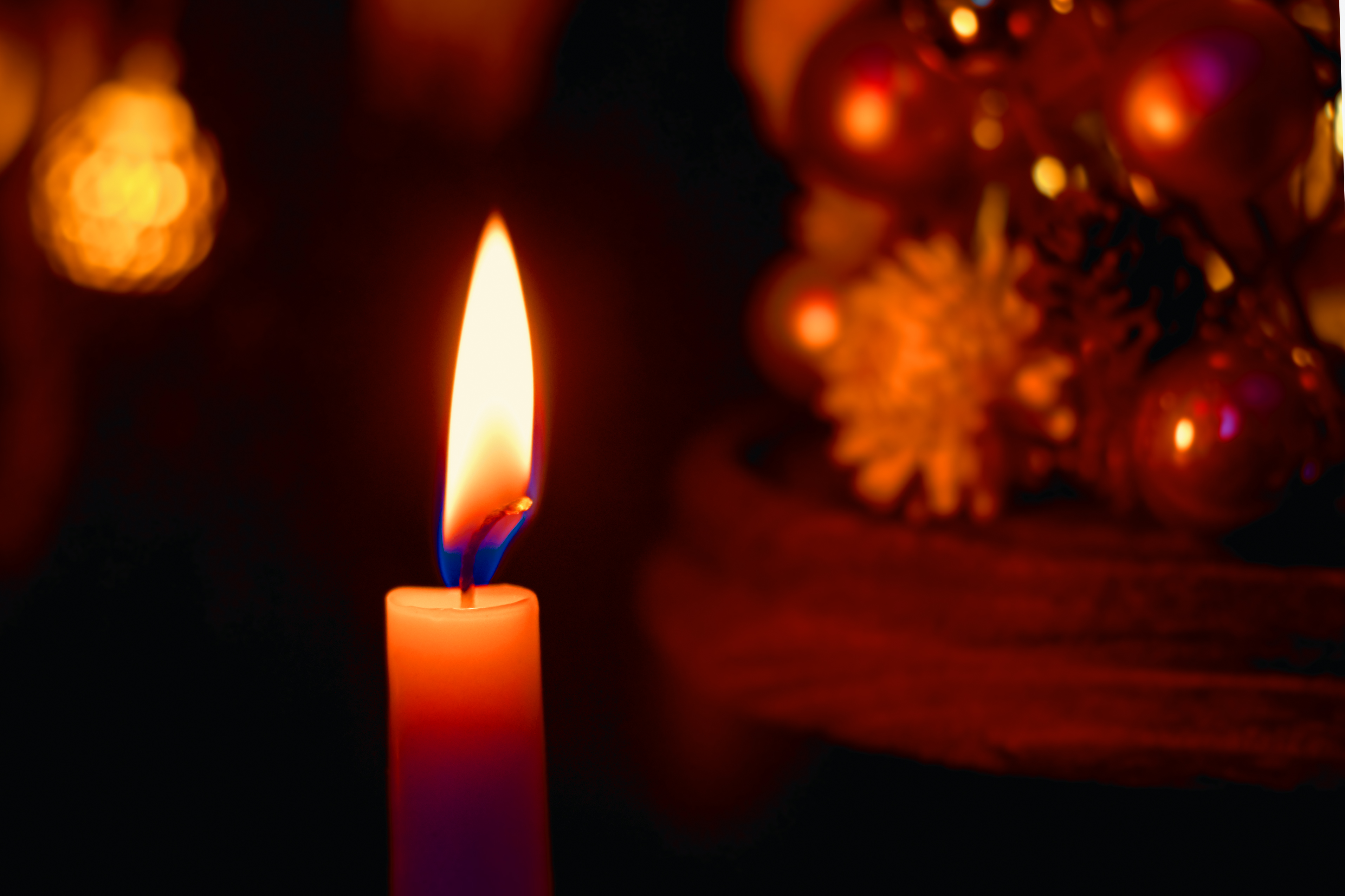 Friedenslicht nach Hause holen | Credit: iStock.com/Vladimir Vinogradov