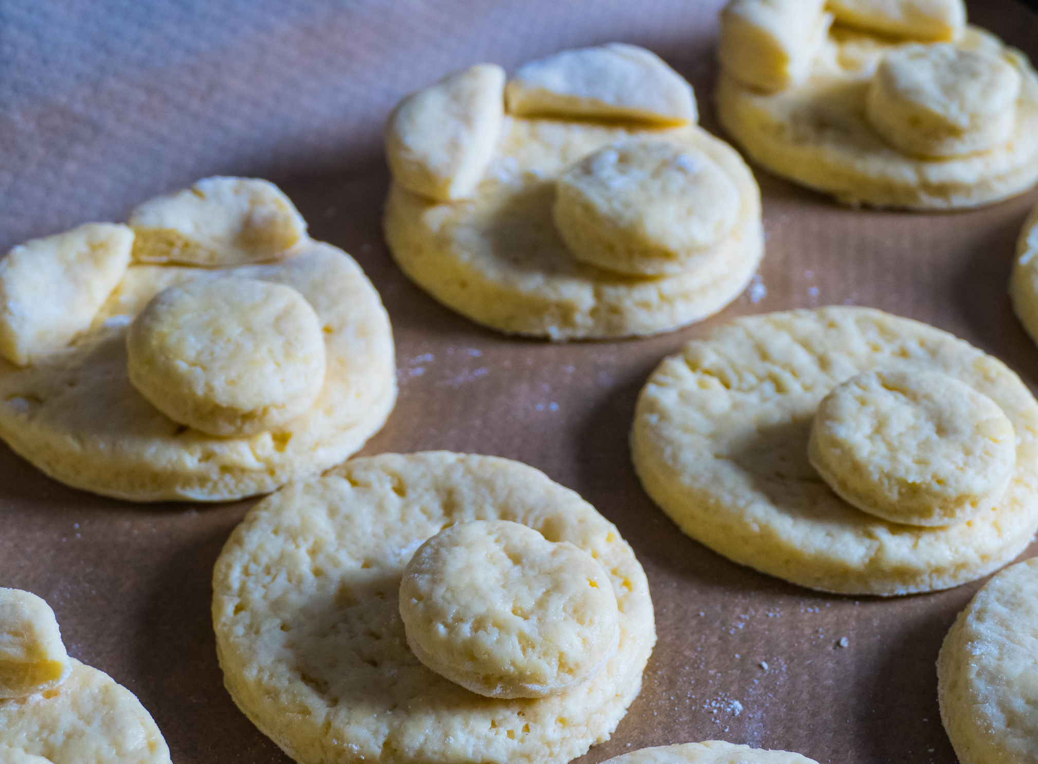 Glücksschweinchen aus Germteig