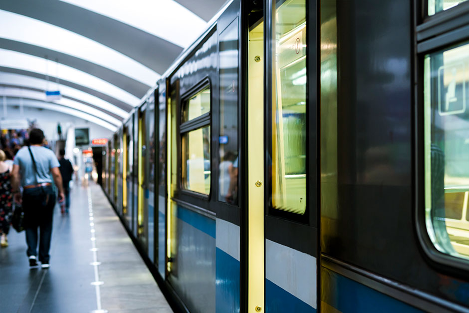 Leere U-Bahn in Tokio | Credit: iStock.com/Михаил Руденко
