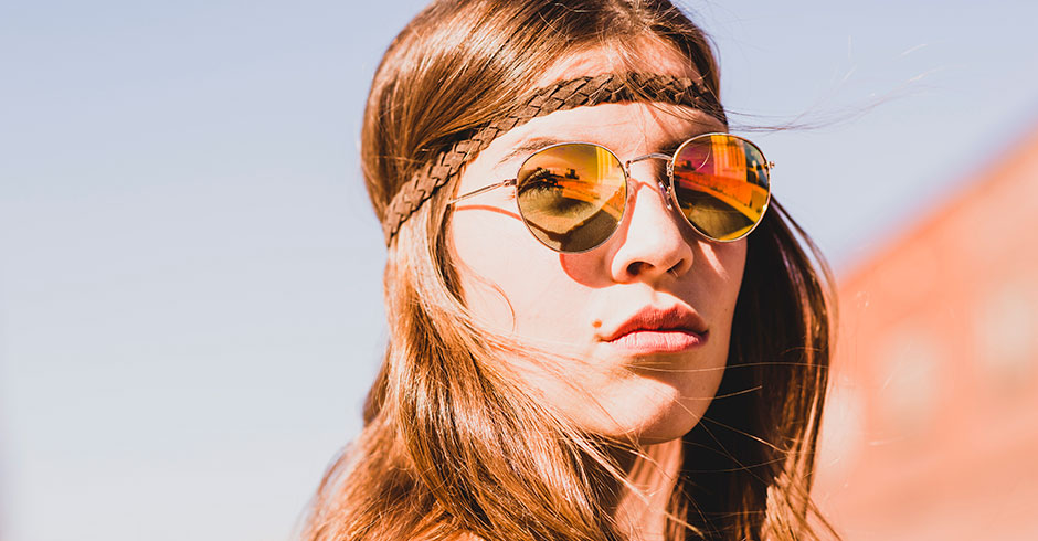 Hippie-Mädchen | Credit: Uwe Umstätter / Westend61 / picturedesk.com